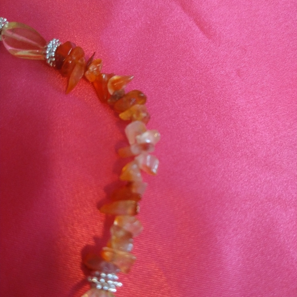 Lia Sophia Amber bead necklace - Picture 5 of 7